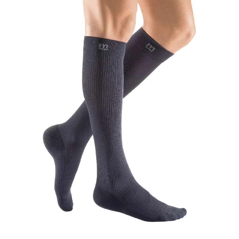 Mediven Active Closed Toe Knee Highs - 15-20 mmHg